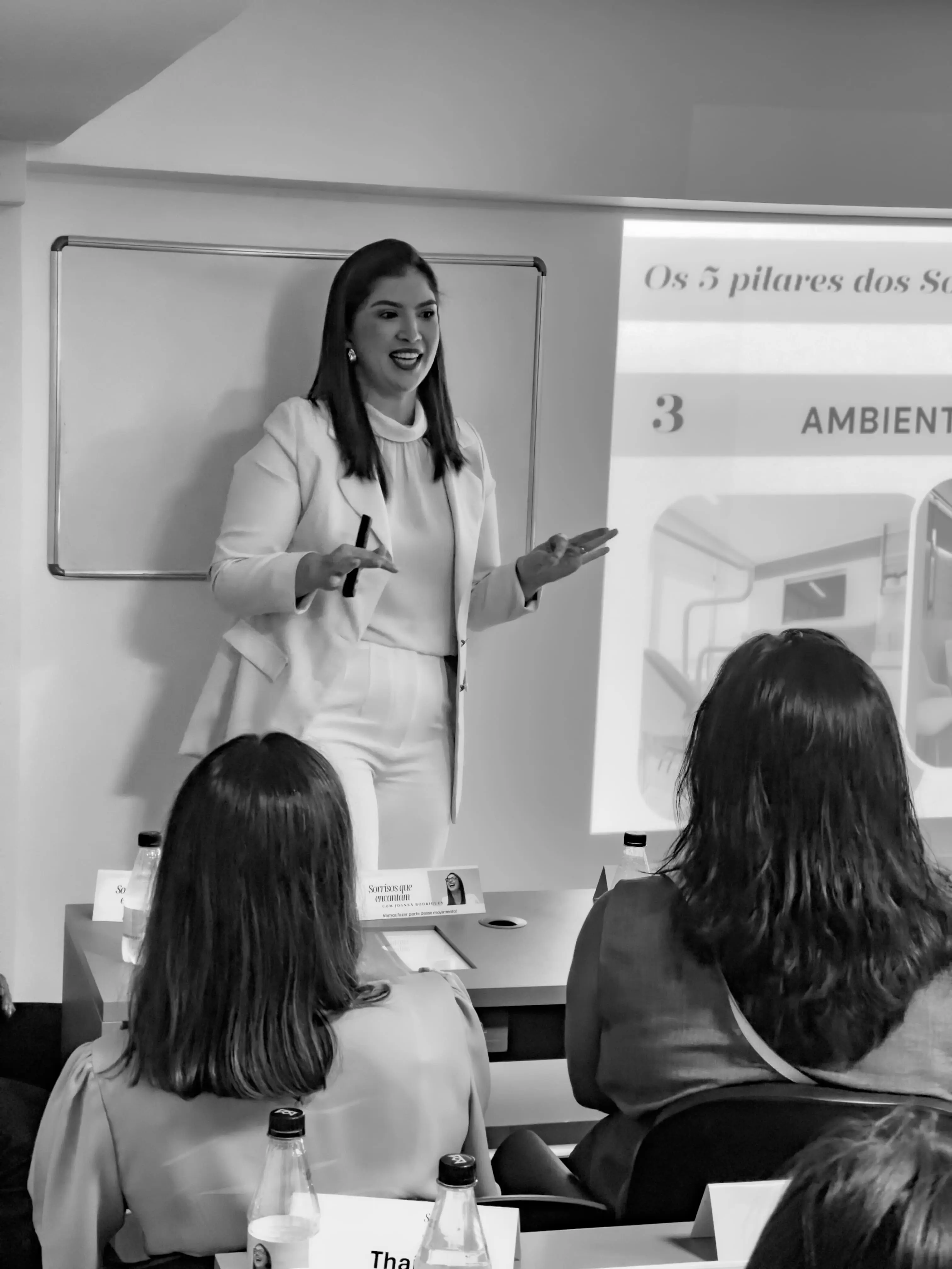 Dra. Joanna Rodrigues Clínica